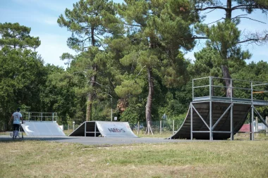 Domaine du Pinsan Eysines skatepark.